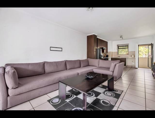 2 BEDROOM APARTMENT FOR SALE IN MAROELADAL